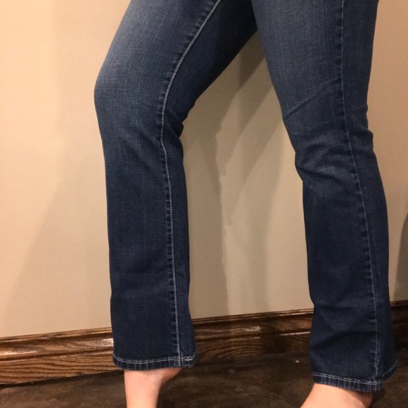 Levis Low Rise Straight Leg Jeans - Picture 5 of 8